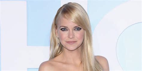 anna faris naked|Anna Faris poses totally naked for new campaign